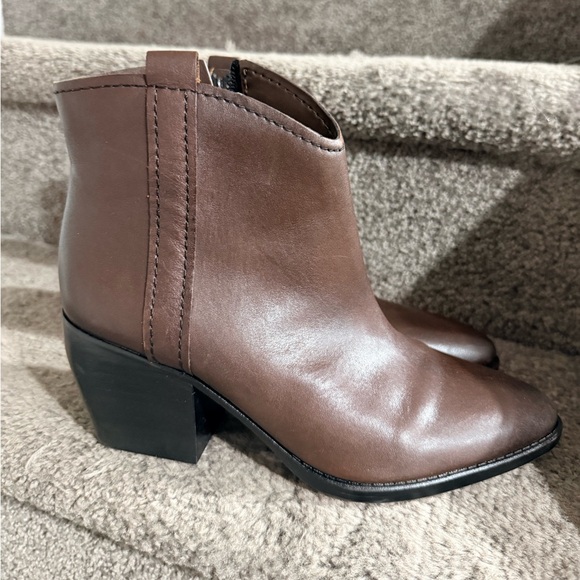 DSW Rich Brown Leather Ankle Boots - Picture 5 of 7